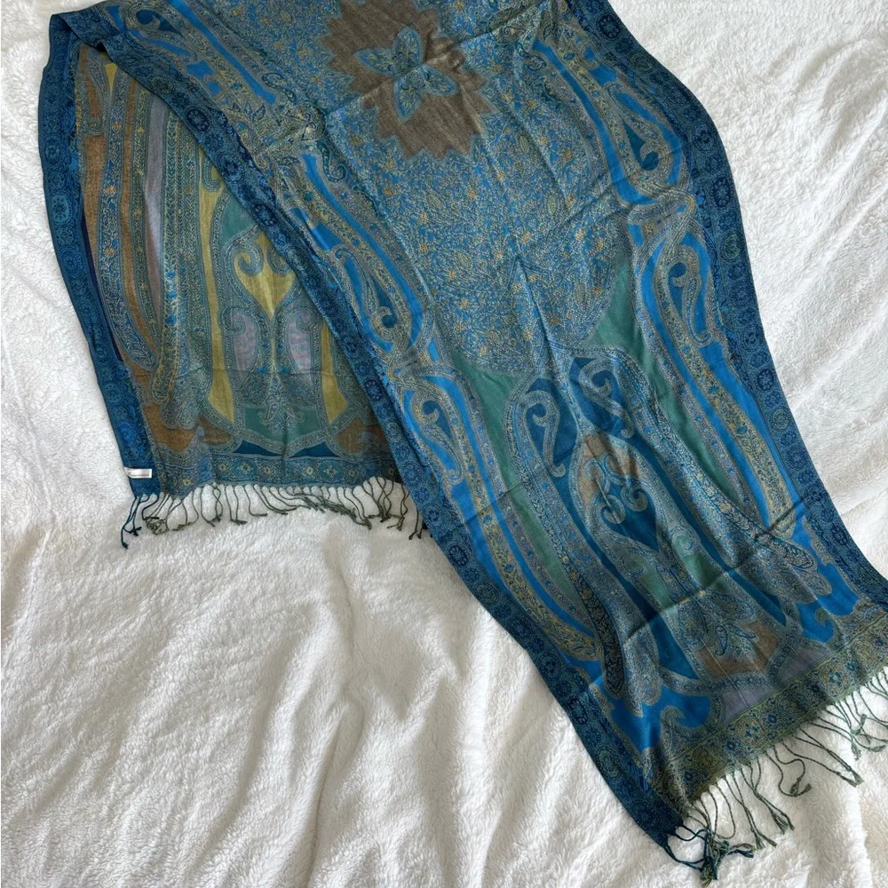 Blue & Gold Paisley Scarf – Collectione Eighteen Rayon Wrap
